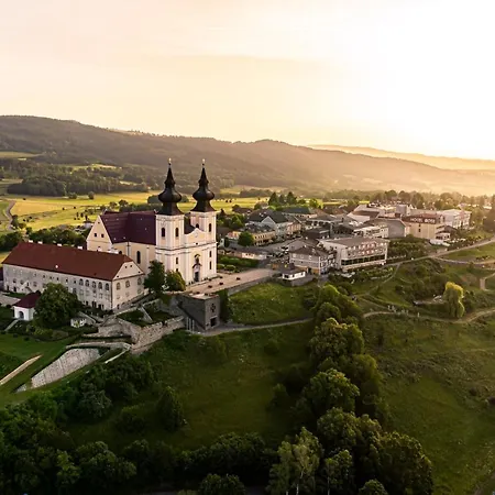 Am Jakobsweg Artstetten